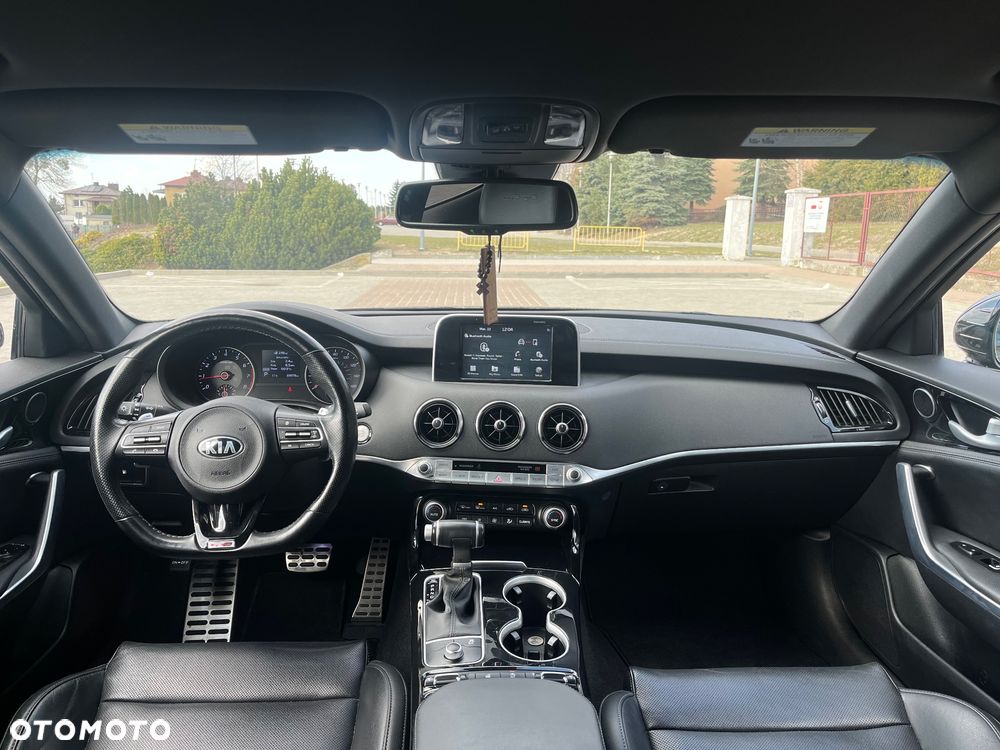 Kia Stinger 2.0 T-GDI GT Line - 10