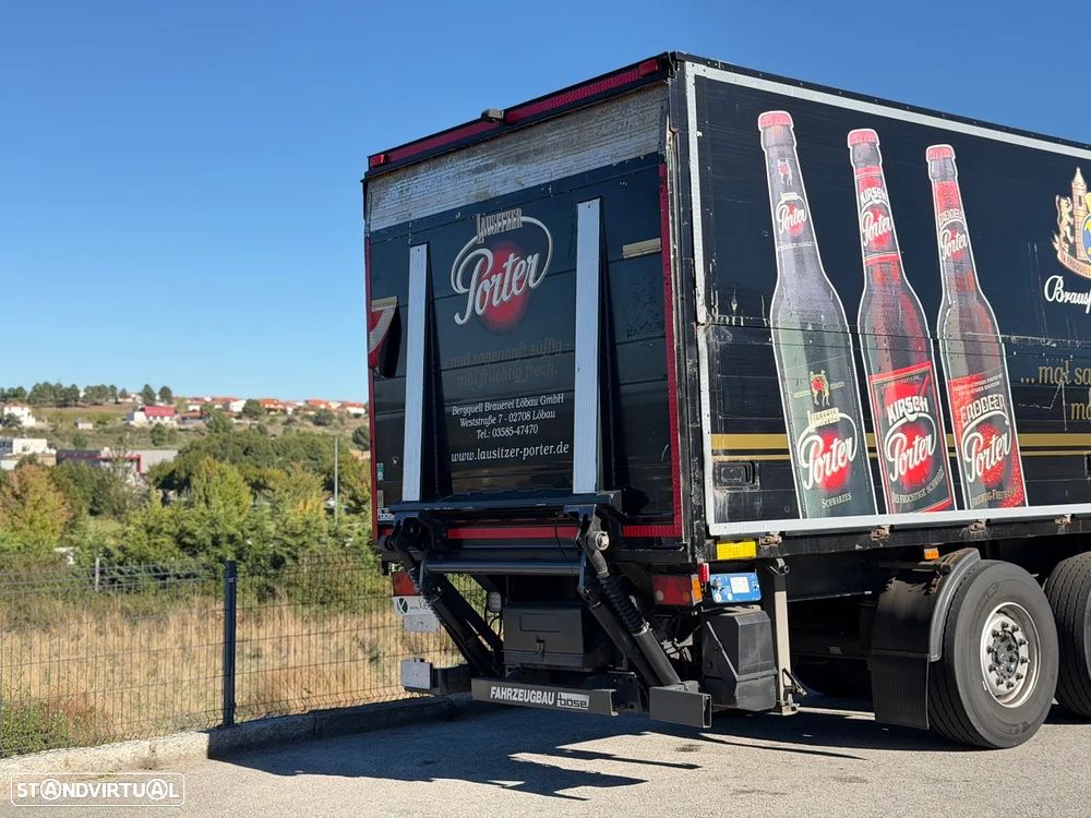 Mercedes Benz Antos 2543 6x2 Porta-Bebidas FullAir - 24