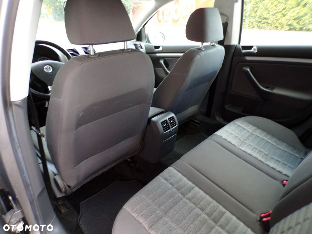 Volkswagen Golf - 21