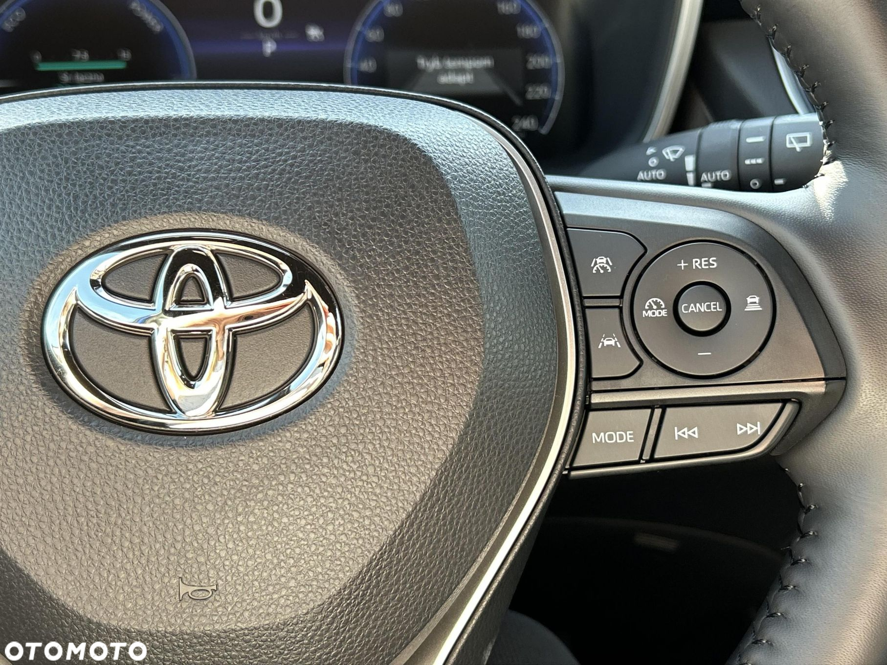 Toyota Corolla Cross - 21