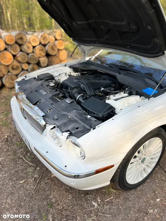 Jaguar XJ - 26