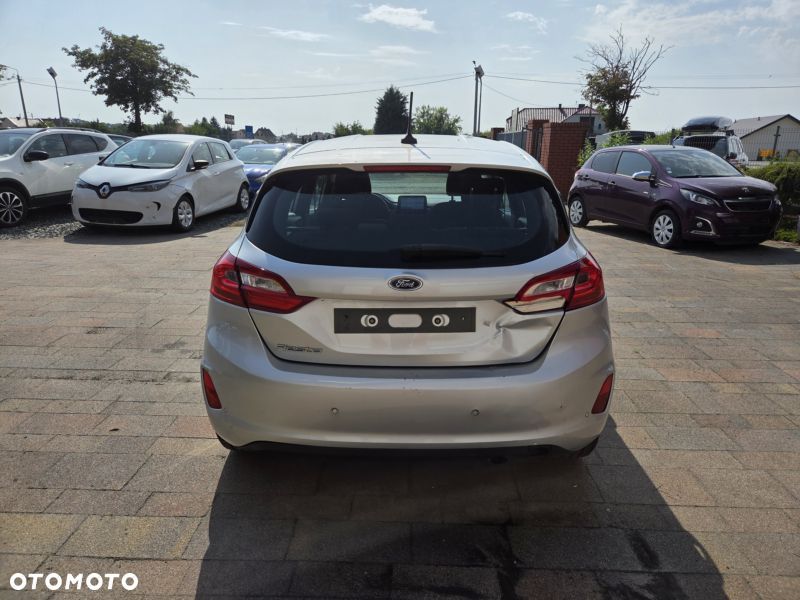 Ford Fiesta 1.5 TDCi S&S TITANIUM - 4