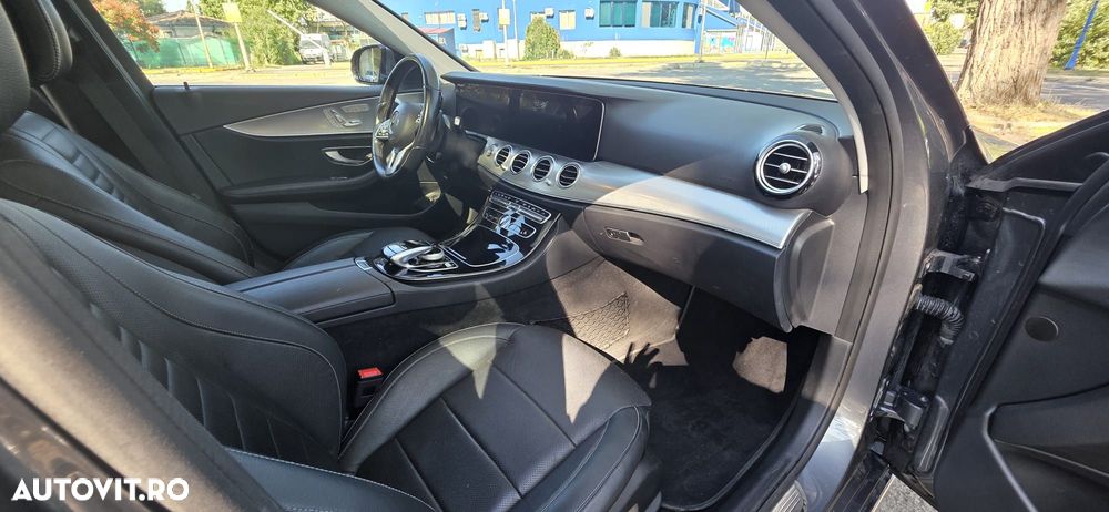Mercedes-Benz E 220 d 4MATIC Aut. - 11