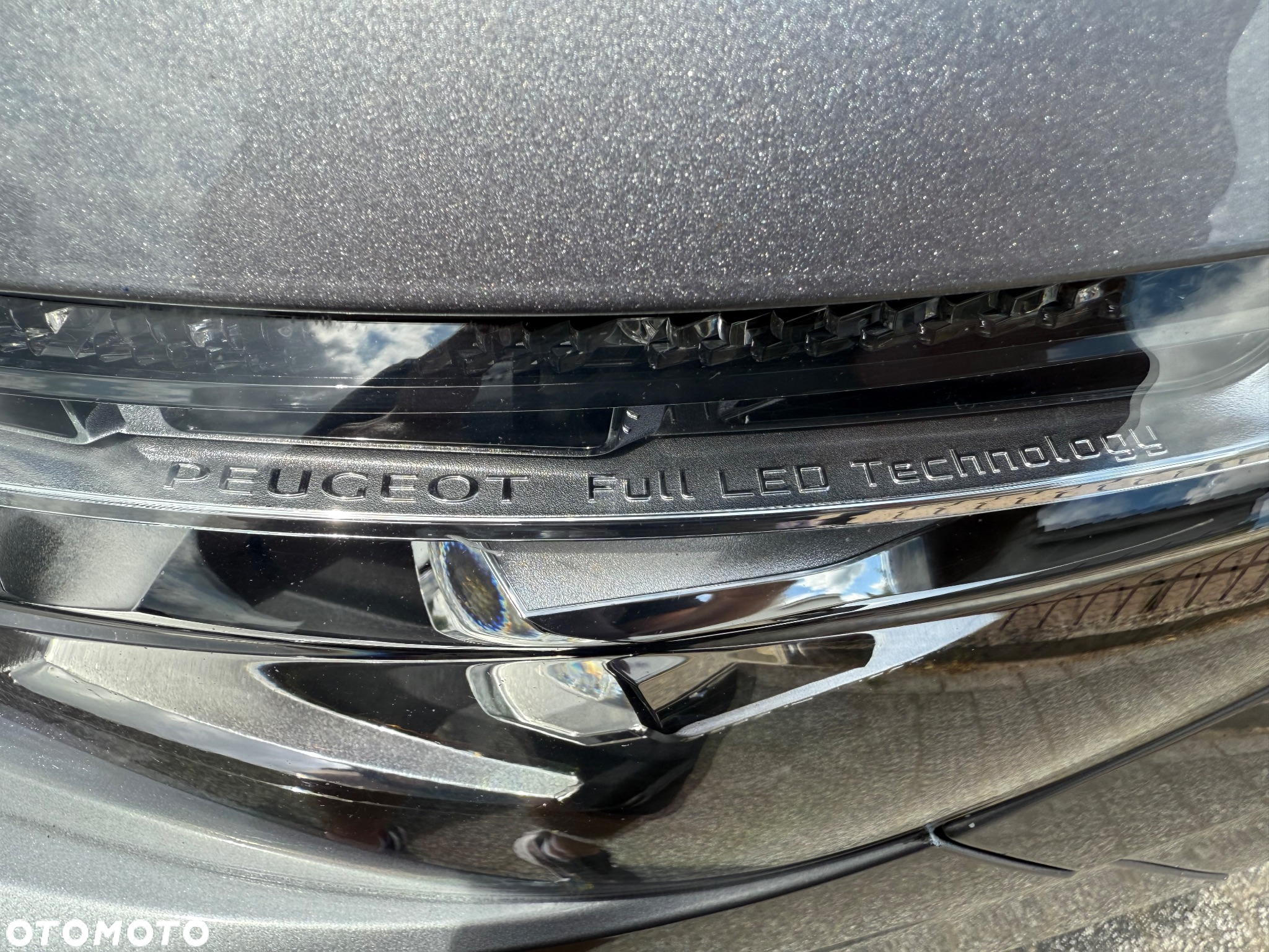 Peugeot 3008 1.2 PureTech Allure S&S EAT6 - 26