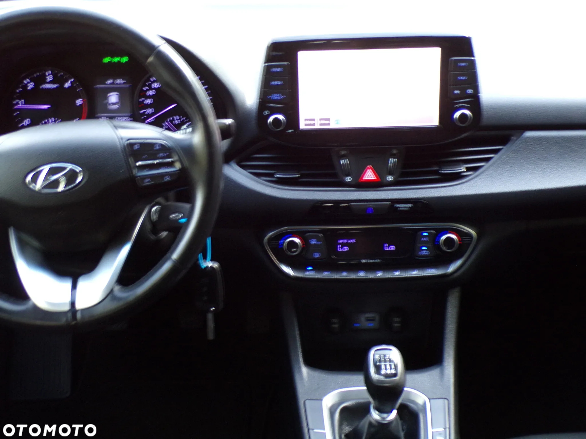 Hyundai i30 1.6 CRDi Comfort - 24