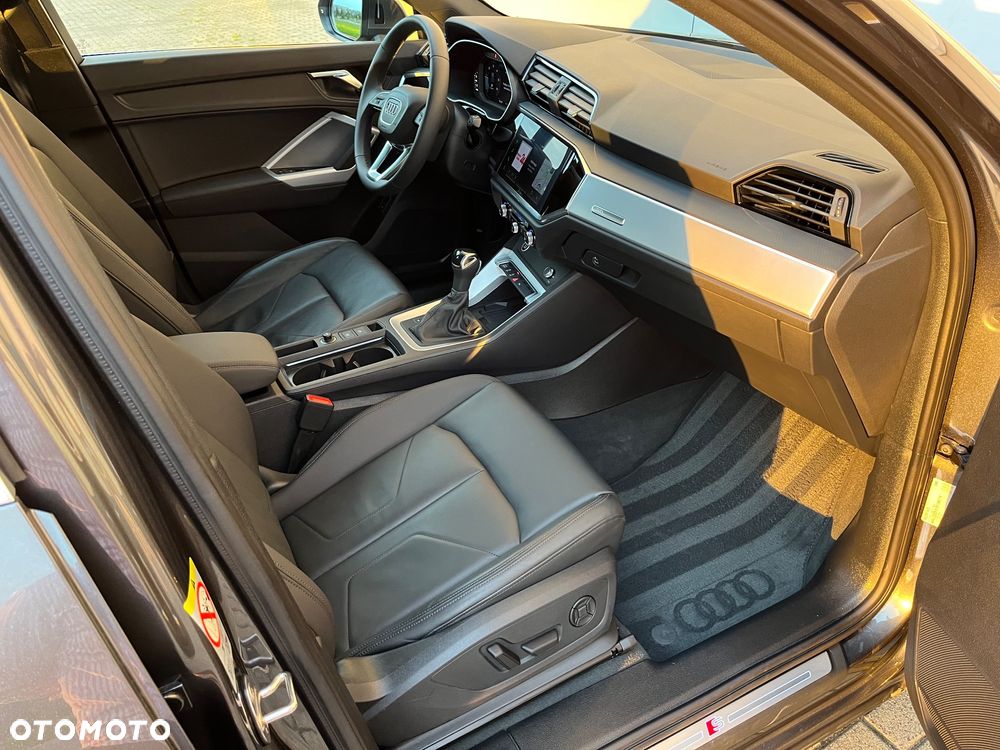 Audi Q3 Sportback 35 TDI S tronic S line - 36