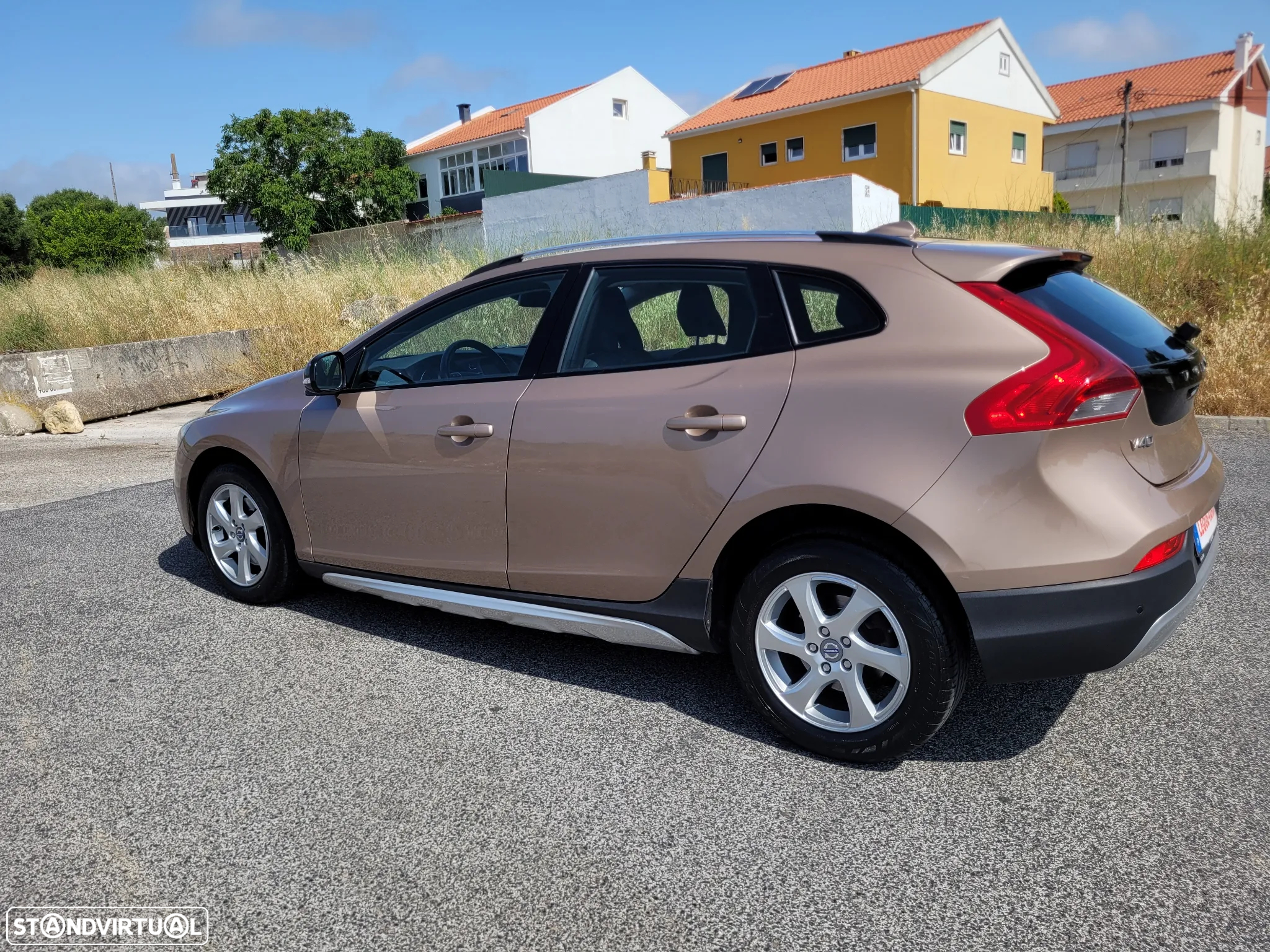 Volvo V40 Cross Country 1.6 D2 VOR - 35