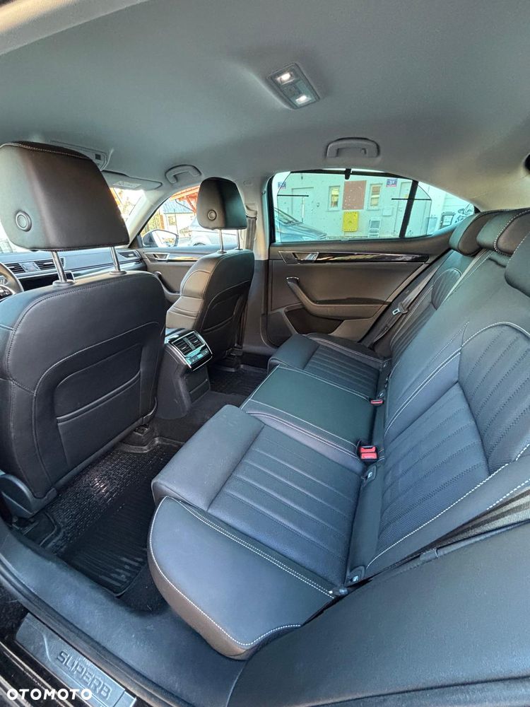 Skoda Superb 2.0 TSI 4x4 L&K DSG - 11