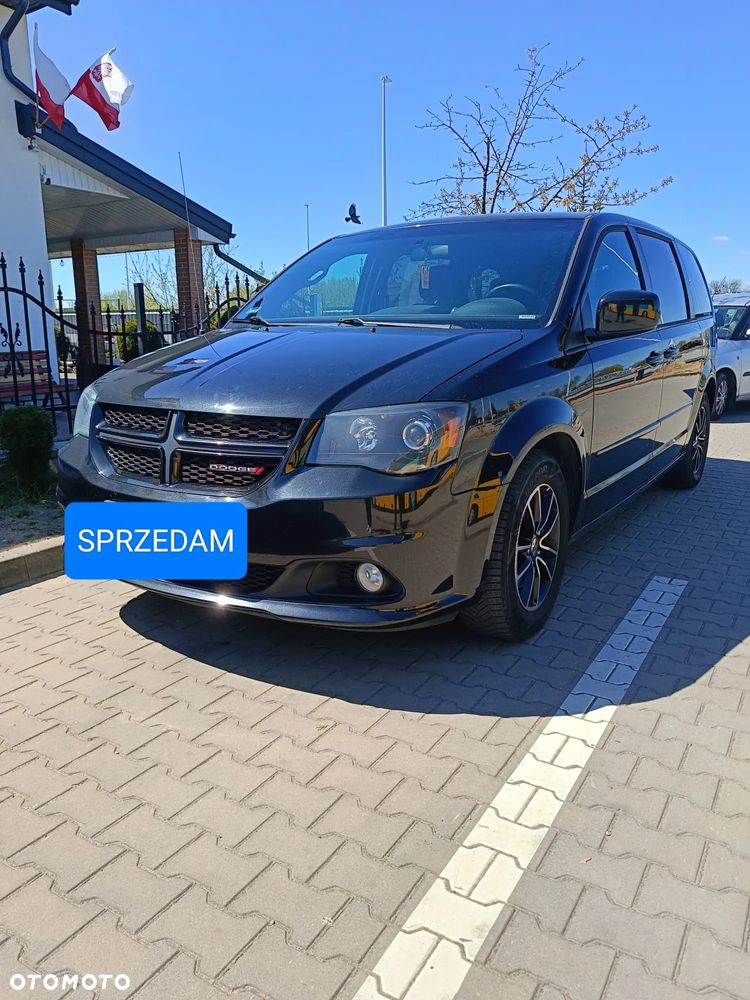 Dodge Grand Caravan 3.6 R/T - 1