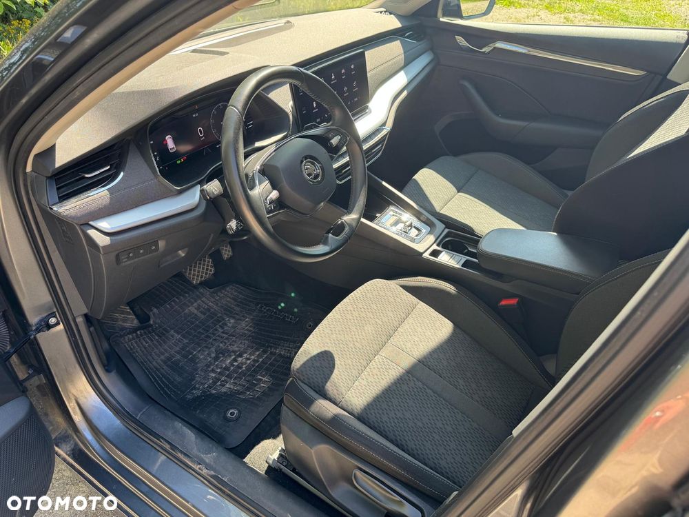 Skoda Octavia 2.0 TDI Style DSG - 6