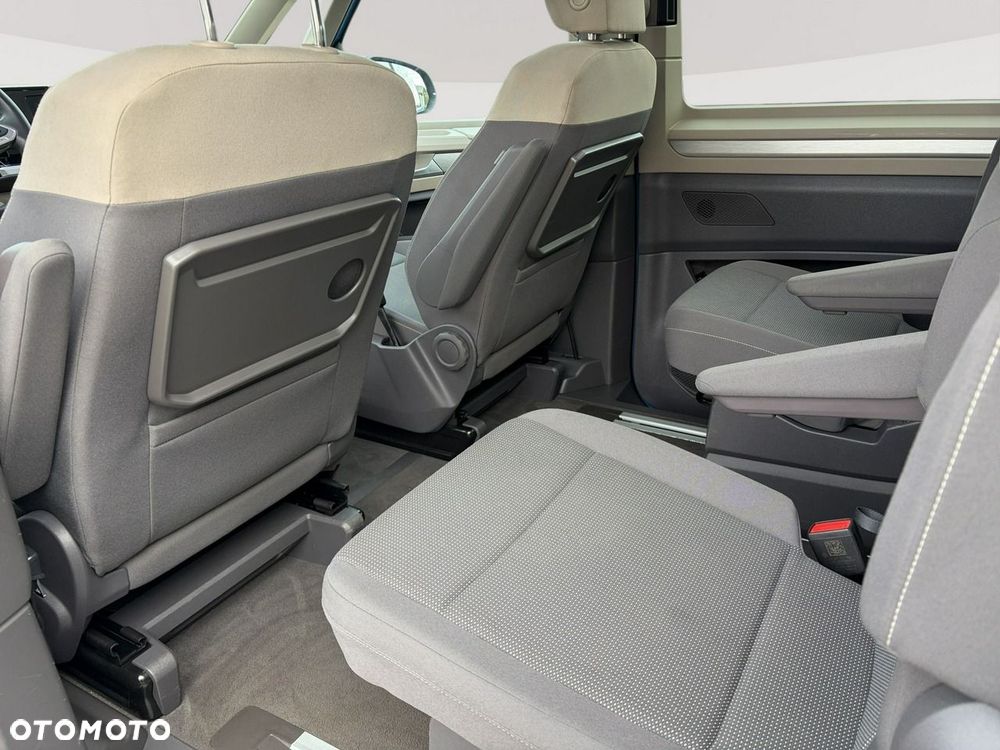 Volkswagen Multivan - 27