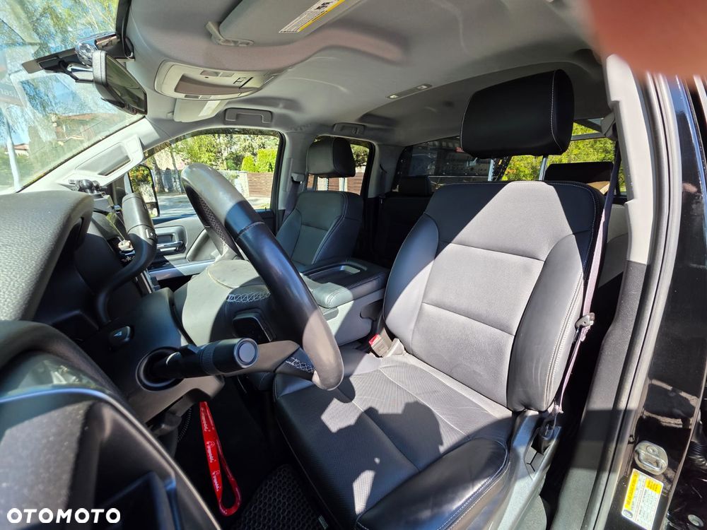 Chevrolet Silverado - 10