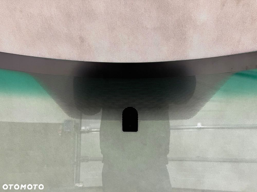 nissan gtr nr35 po 2008 szyba przednia czołowa - 5