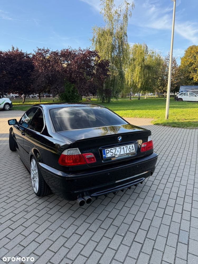 BMW Seria 3 323Ci - 4