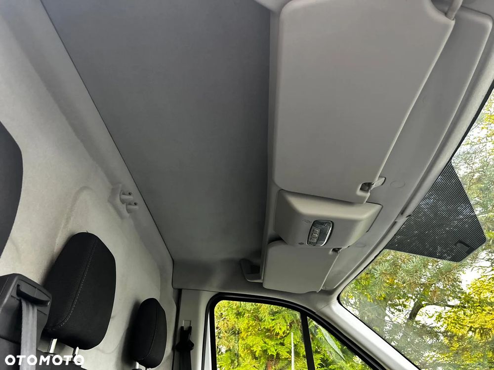Ford Transit - 24