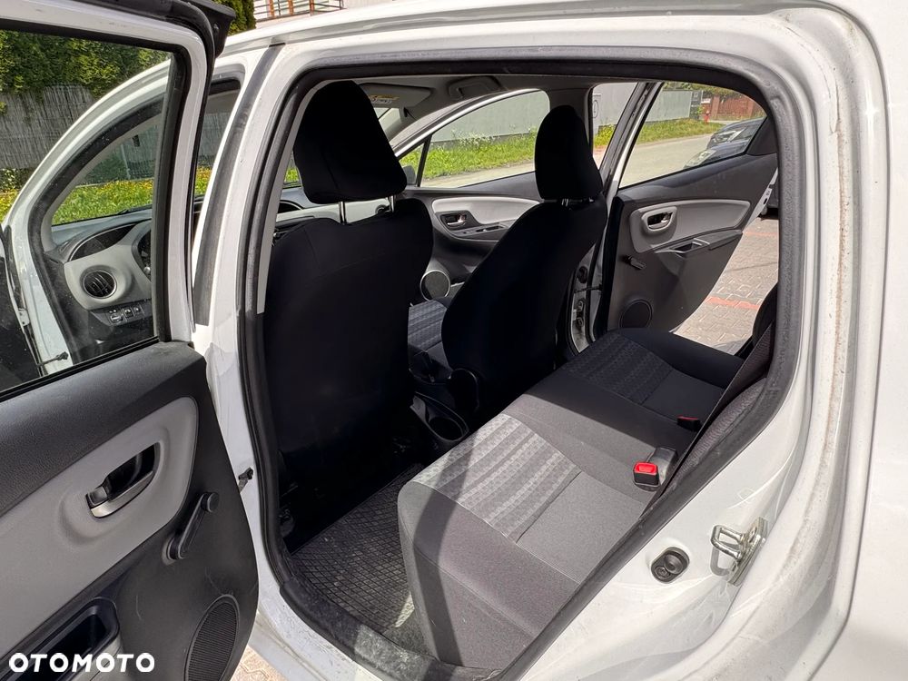 Toyota Yaris 1.0 Active EU6 - 12