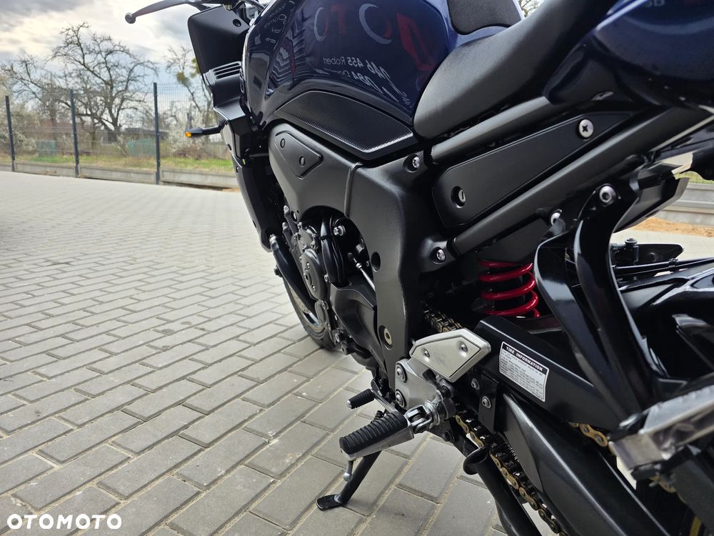 Yamaha FZ - 15