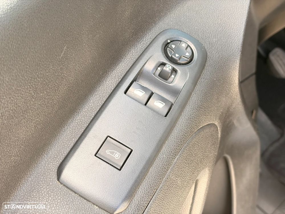 Peugeot Partner - 10