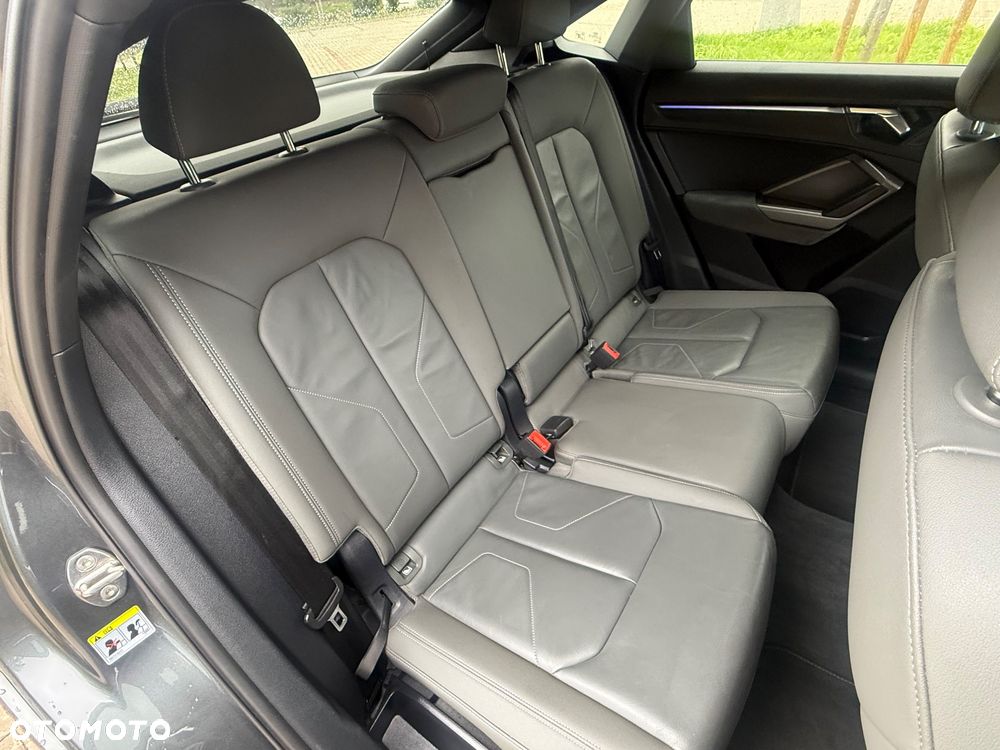 Audi Q3 Sportback 45 TFSIe S tronic S line - 25