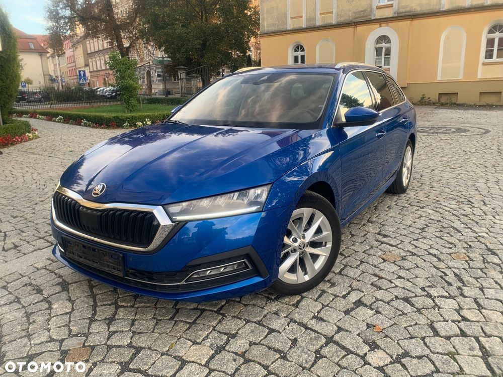 Skoda Octavia 2.0 TDI DSG First Edition - 1