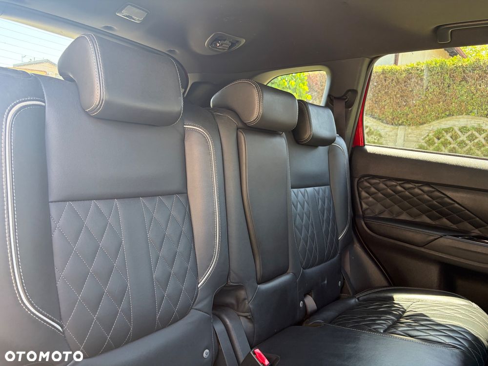Mitsubishi Outlander - 20