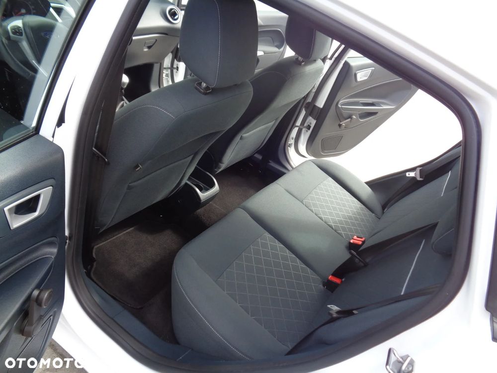 Ford Fiesta 1.25 Champions Edition - 6