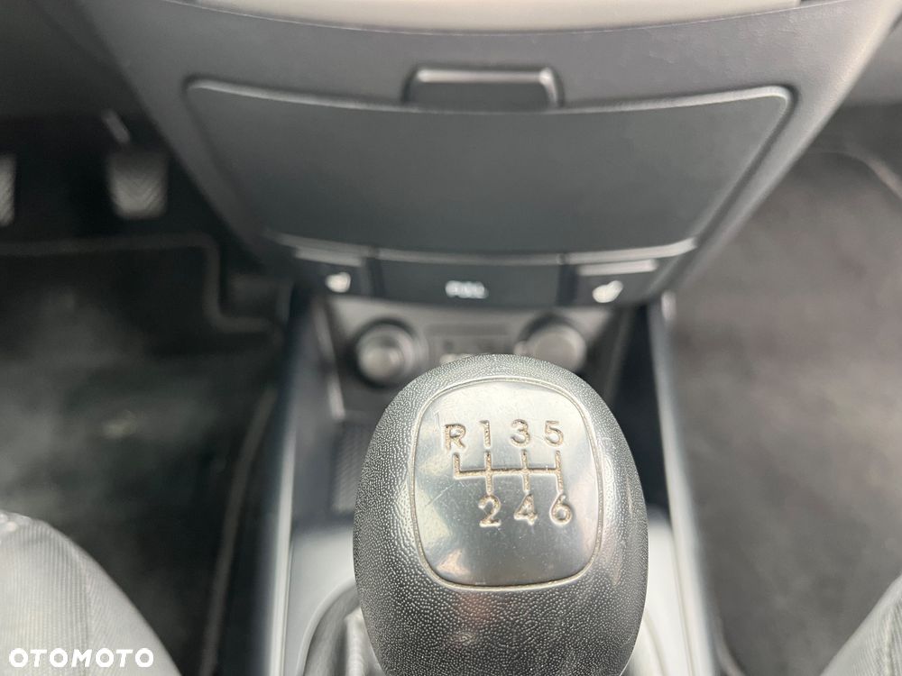 Hyundai i30 1.6 blue Comfort - 11