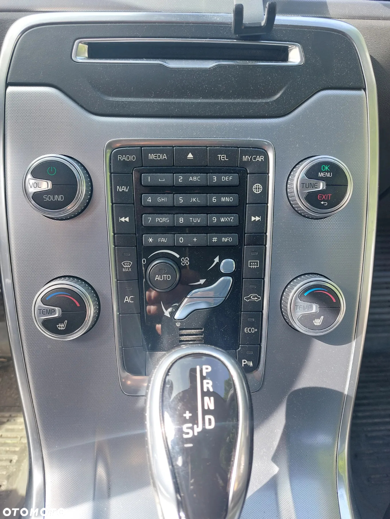 Volvo V70 D4 Drive-E Summum - 11