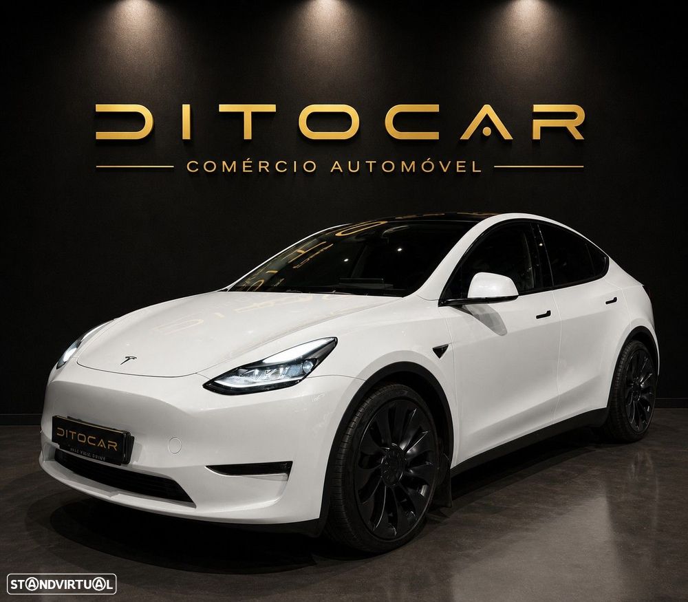 Tesla Model Y Performance Dual Motor AWD — fotografia 2