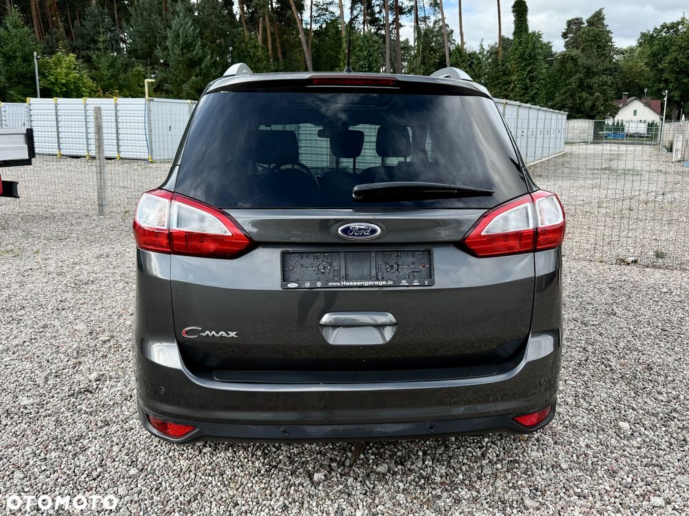 Ford Grand C-MAX - 29