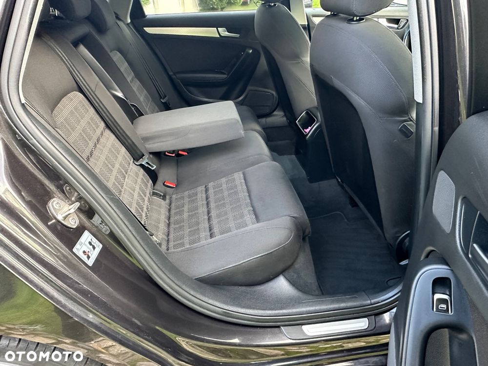 Audi A4 Avant 2.0 TDI DPF multitronic Attraction - 12