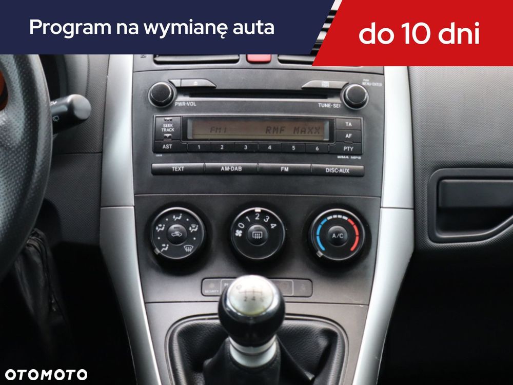 Toyota Auris - 14