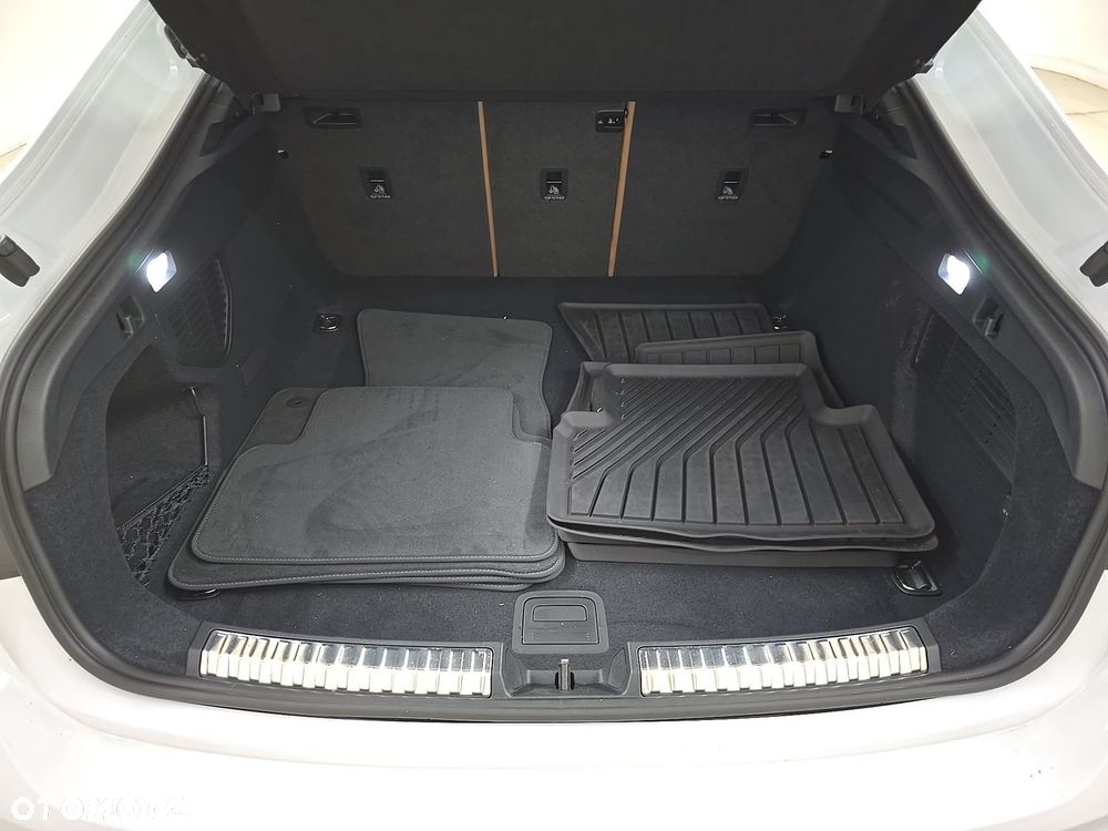 Audi A5 Avant - 17