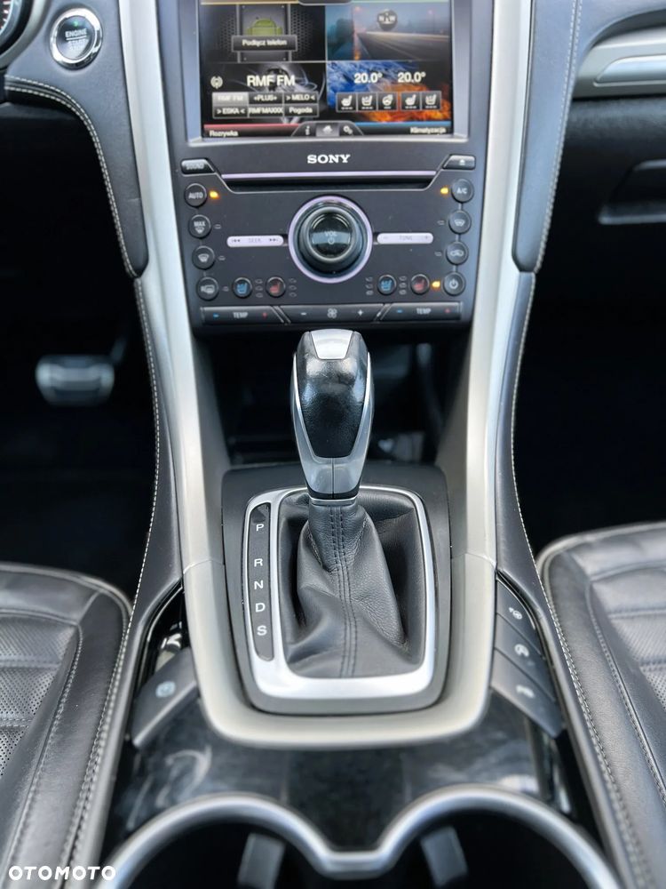 Ford Mondeo - 25