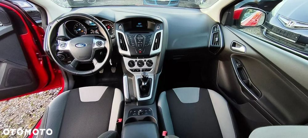 Ford Focus 1.0 EcoBoost Start-Stopp-System Champions Edition - 10