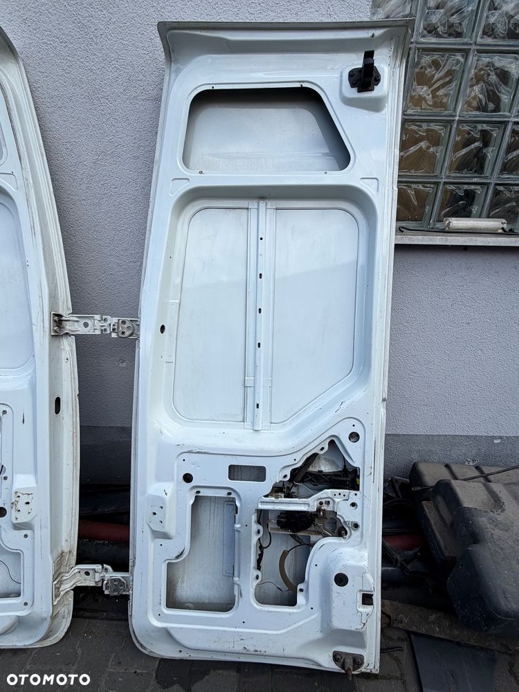 Drzwi tylne L+P kompletne Renault Master III - 7