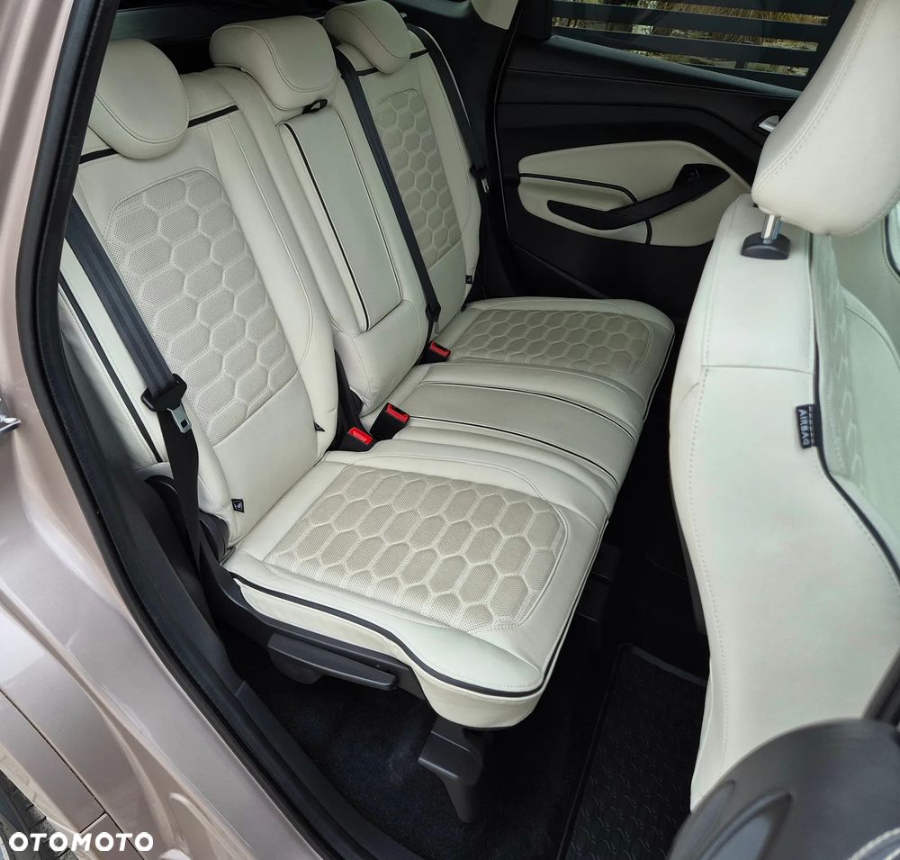 Ford Kuga 2.0 TDCi 4x4 Vignale - 27