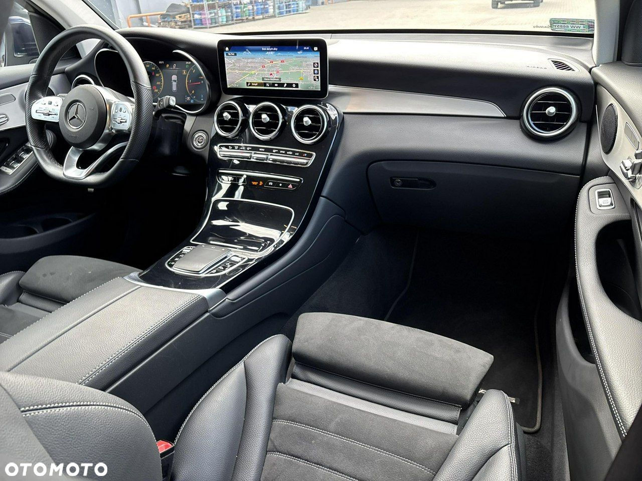 Mercedes-Benz GLC 300 d 4-Matic - 17