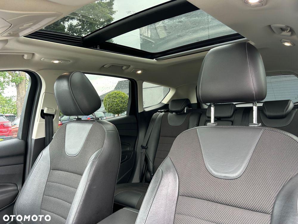 Ford Kuga 1.5 EcoBoost 2x4 Titanium - 21