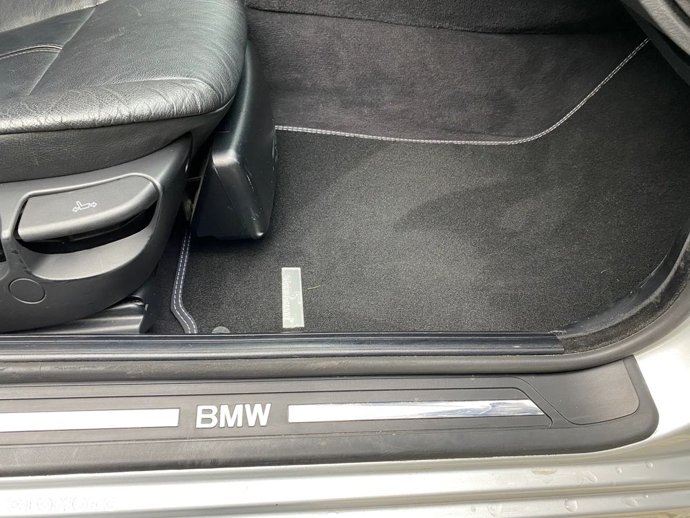 BMW Seria 5 525i - 16