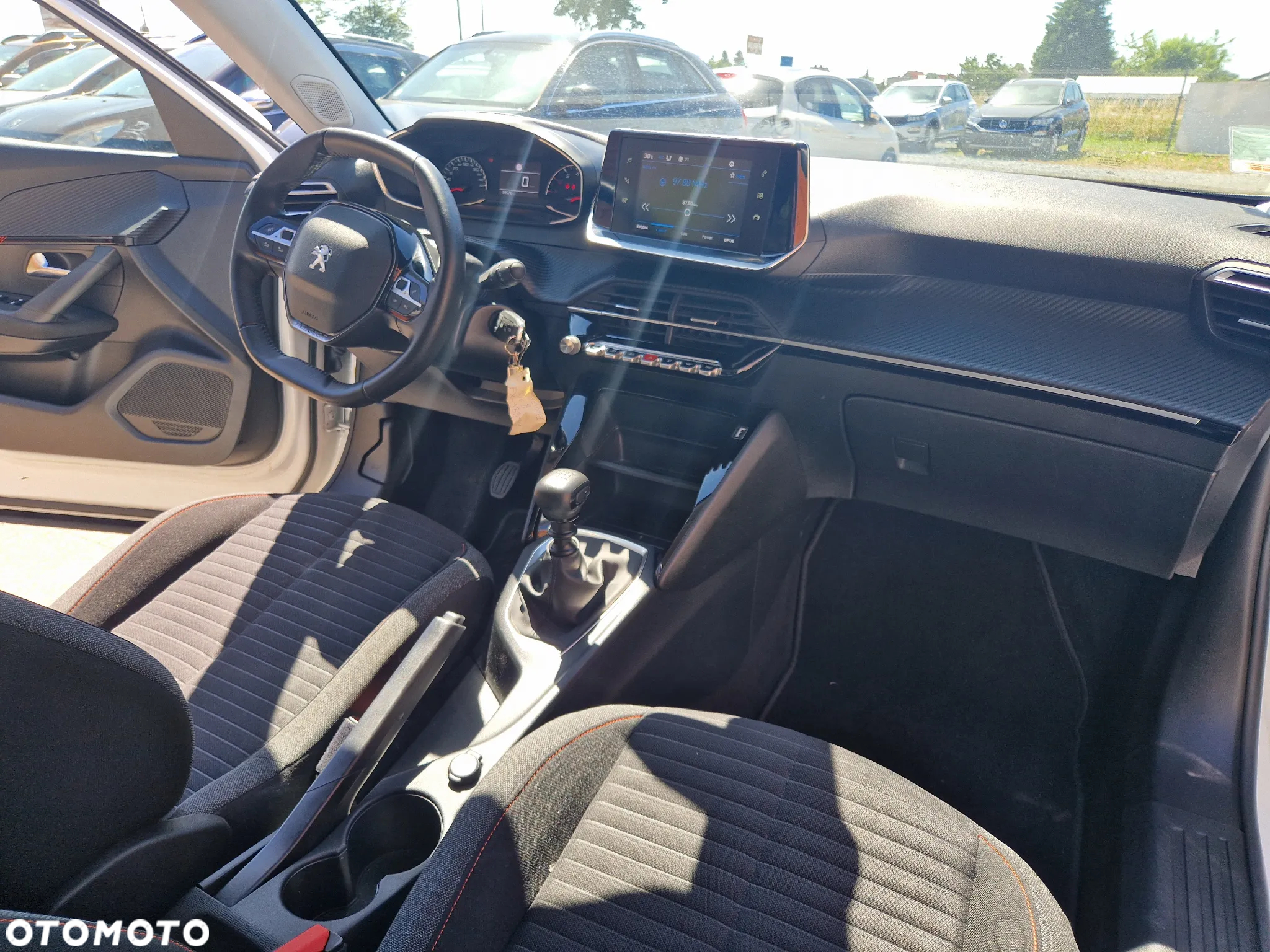 Peugeot 2008 BlueHDi 110 Active Pack - 23