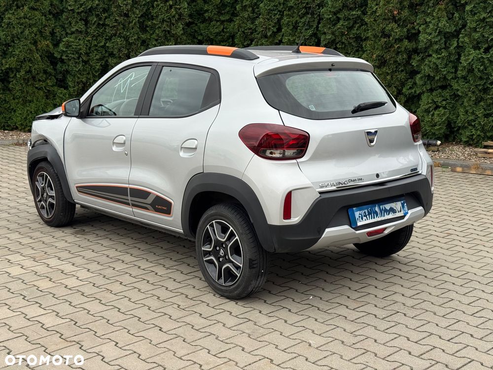 Dacia Spring - 6