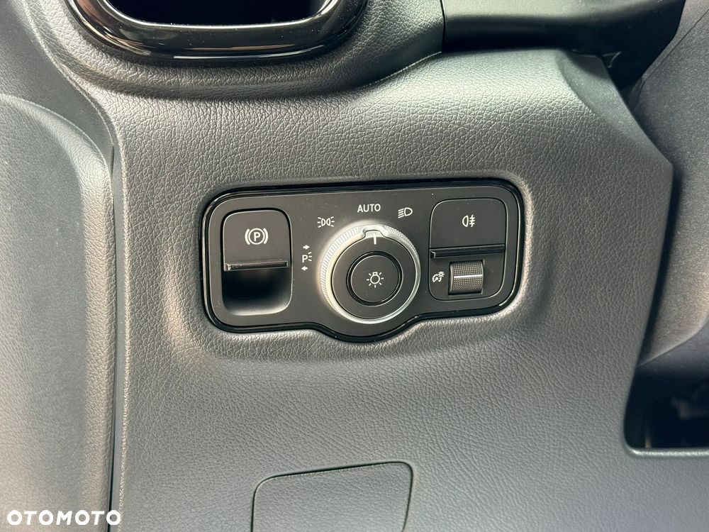 Mercedes-Benz Vito - 16