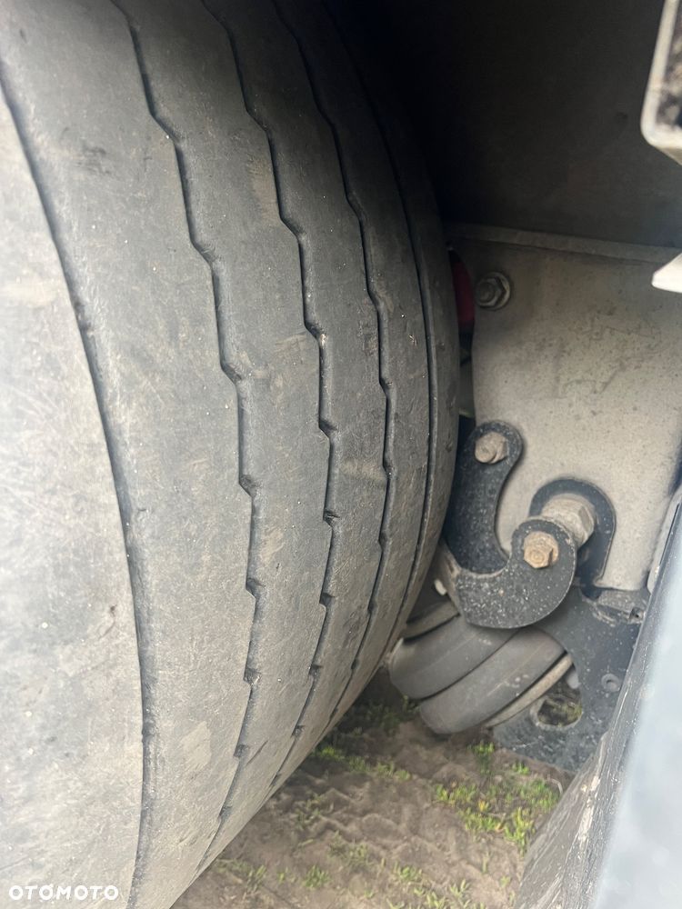 Schmitz Cargobull Naczepa firana, dwie osie podnoszone - 5
