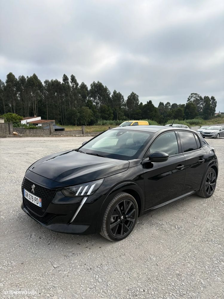 Peugeot e-208 GT+ - 2