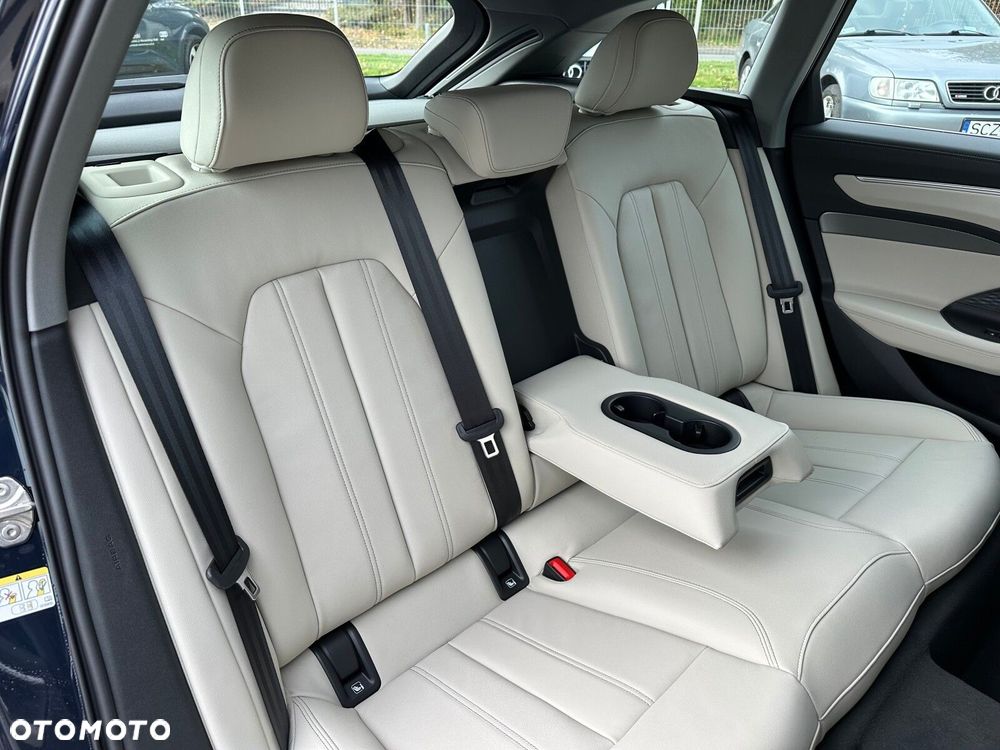 Audi A6 Avant - 20