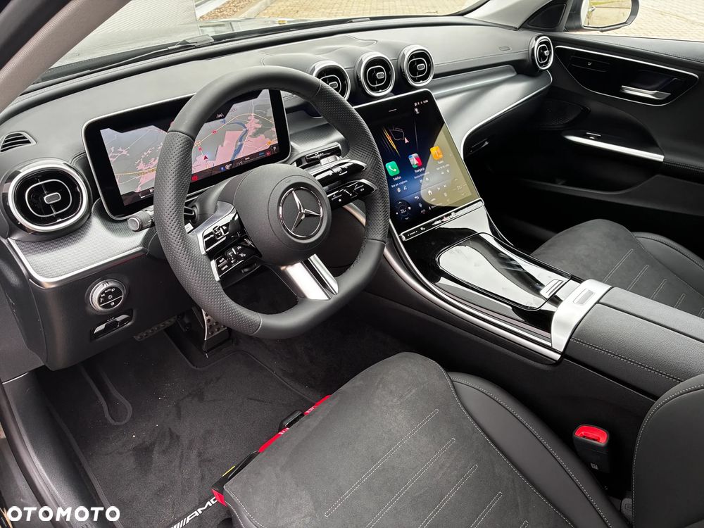 Mercedes-Benz C-Class 2026 photo 4