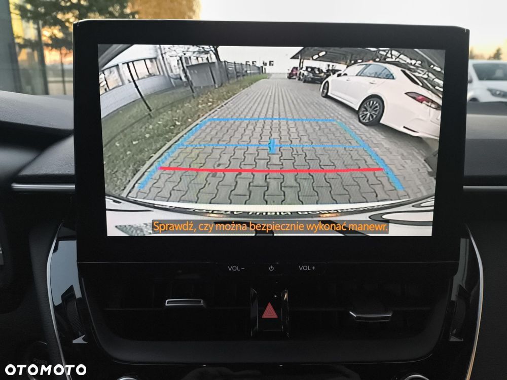 Toyota Corolla 1.8 Hybrid Style - 18