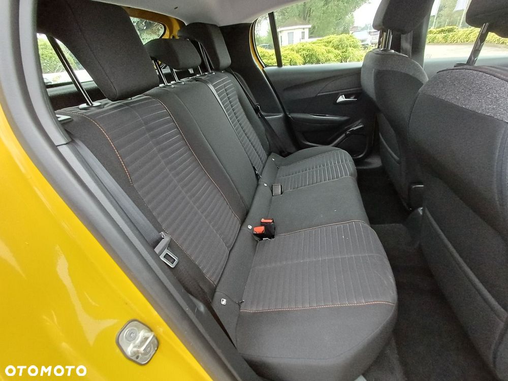 Peugeot 208 - 30