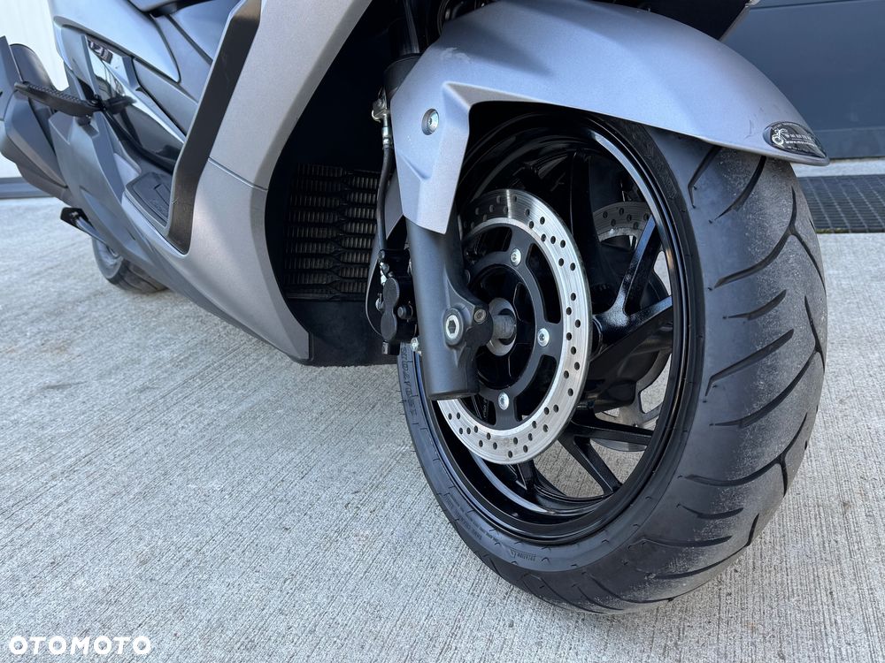 Suzuki Burgman - 15